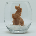 bougie cheval : bougie en forme de cheval faite avec de la cire de colza et sans parfum