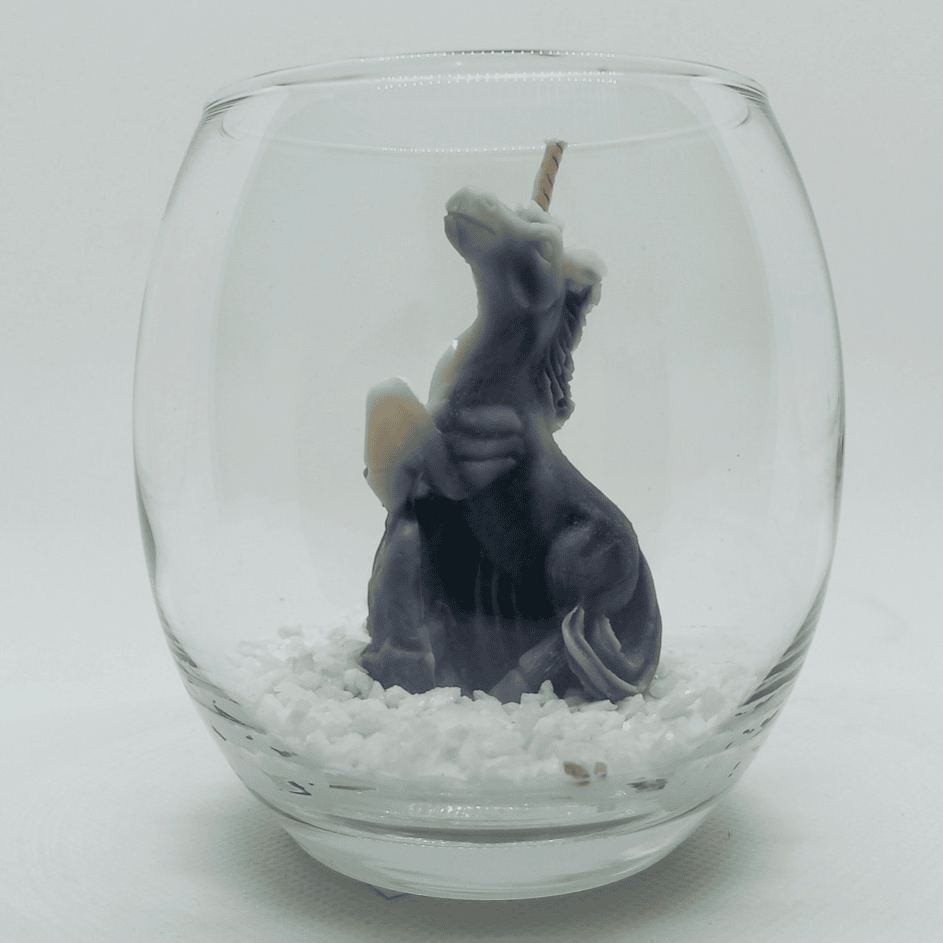 bougie cheval : bougie en forme de cheval faite avec de la cire de colza et sans parfum